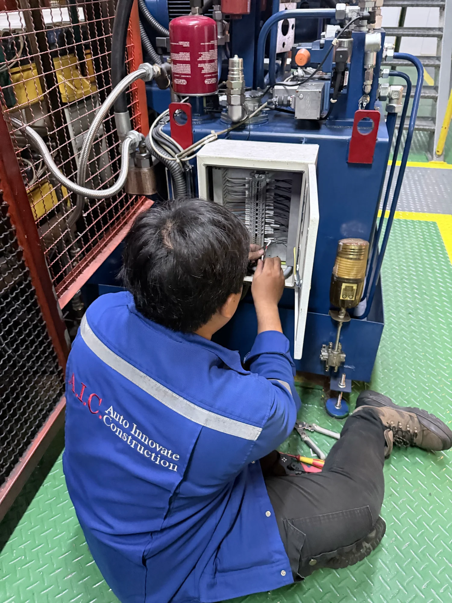 A.I.C. Engineer on site